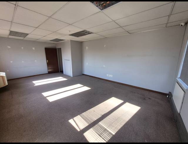 249M² OFFICE TO LET IN RIVONIA